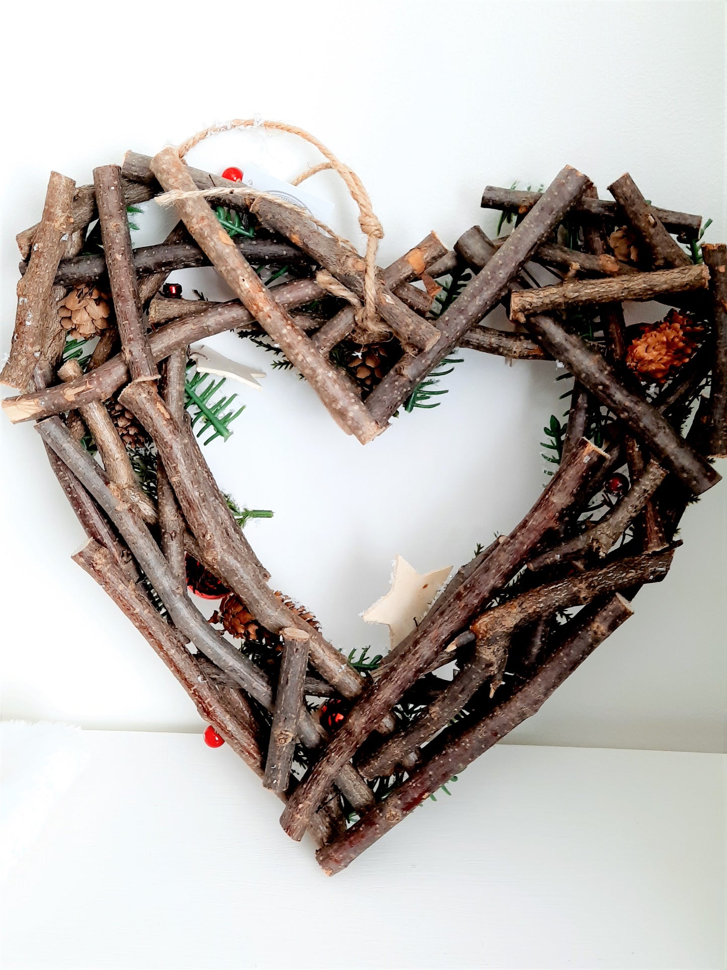 Personalised Christmas Wreath  Berry & Twig Heart 31 cm