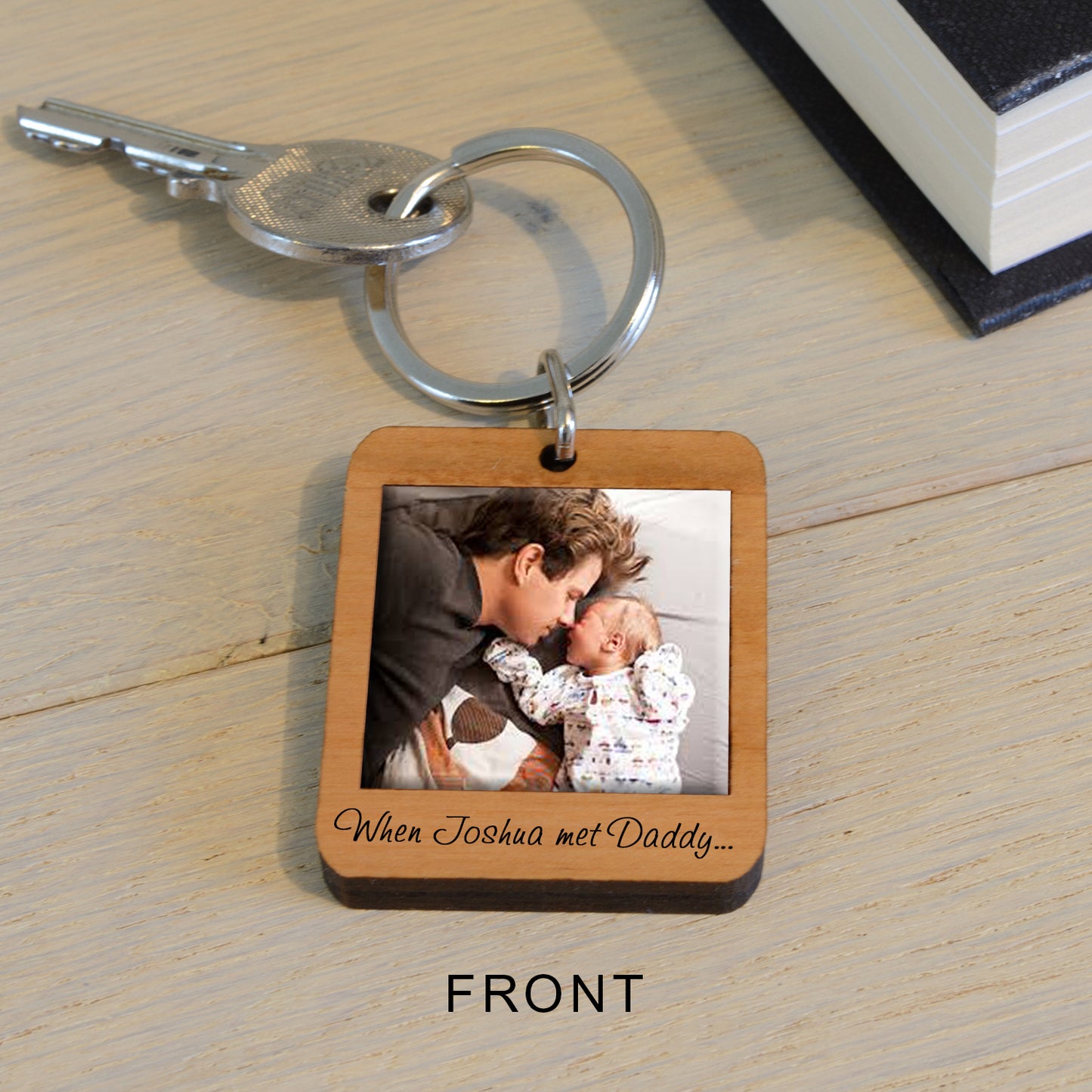 Engraved Personalised Wooden Key Ring with Name and Photo, Met Daddy Keepsake Gift