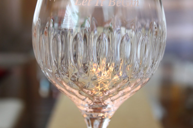 Details of the gin glass
